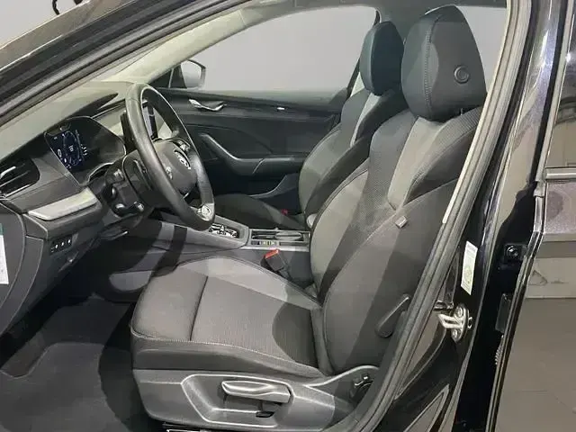 Gebraucht Skoda Octavia Ambition 150 PS (110 kW) 2022 Schwarz Kombi