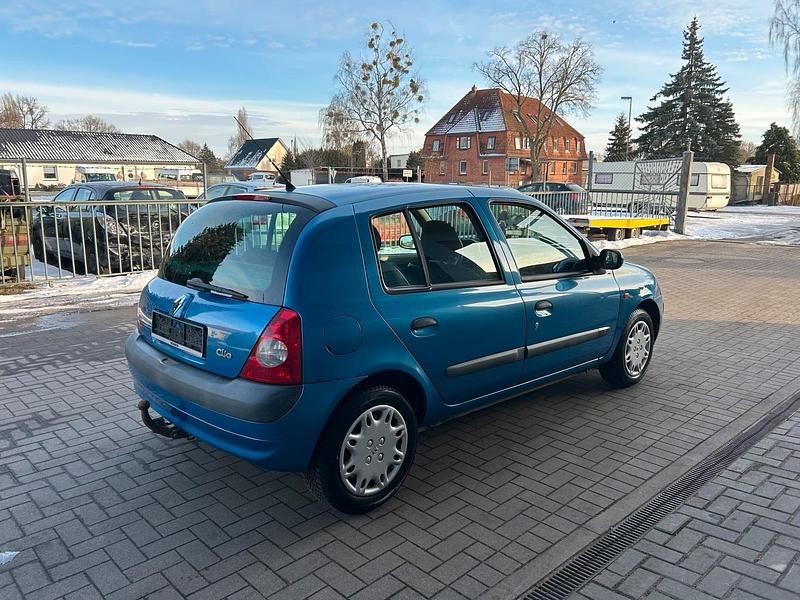 Gebraucht Renault Clio II 58 PS (42 kW) 2002 Blau Kleinwagen
