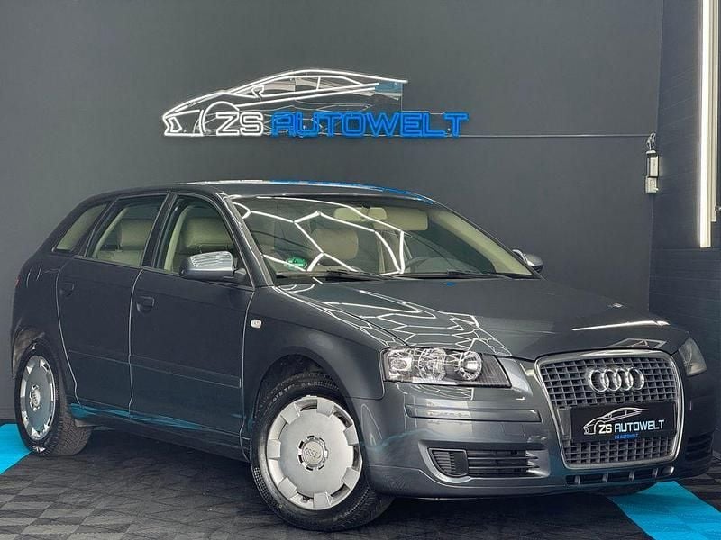 Grau Gebraucht 2005 Audi A3 Sportback Limousine | 7.490 € (Etwas zu teuer) - Bild 1/4