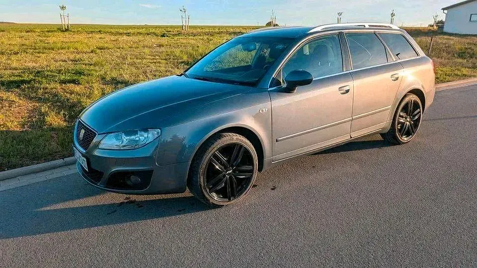 Usado Seat Exeo 143 HP (105 kW) 2013 Cinzento Carrinha