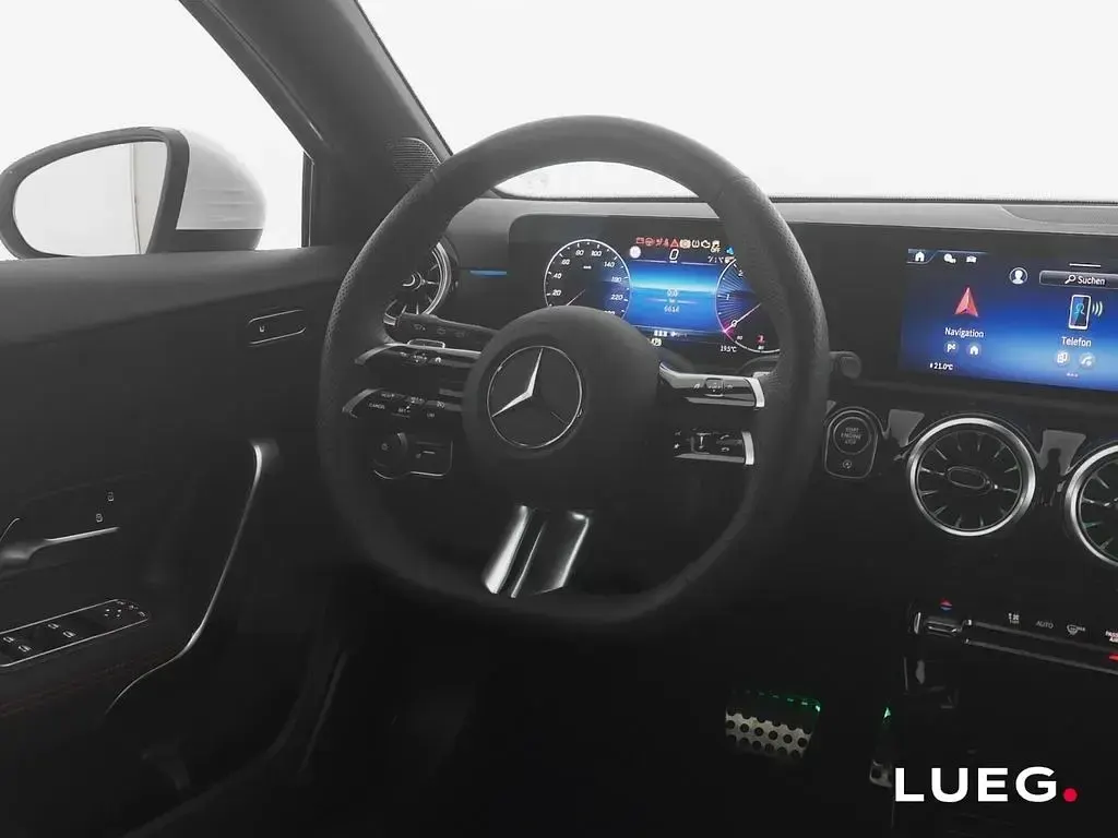 Gebraucht Mercedes A220 AMG 190 PS (139 kW) 2024 Weiß Limousine