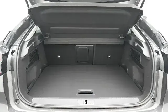 Usata Citroën C4 Shine 131 CV (96 kW) 2023 Grigio SUV