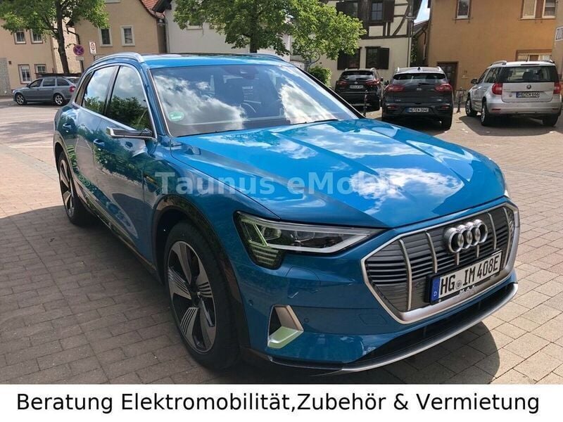 Gebraucht Audi e-tron Edition .1 264 kW (360 PS) 2019 Blau SUV