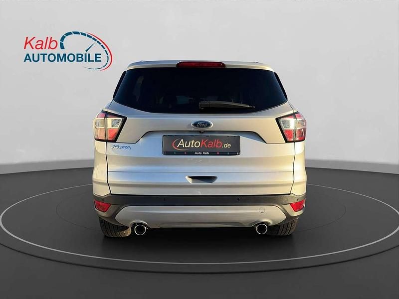 Gebraucht Ford Kuga Titanium 150 PS (110 kW) 2019 Polarsilber SUV