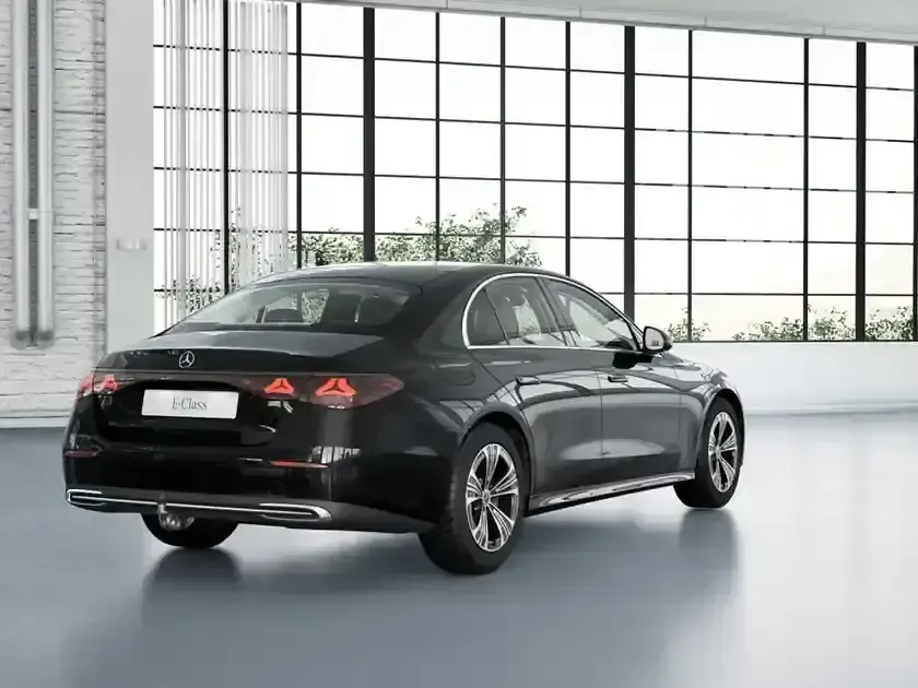 Gebraucht Mercedes E220 Avantgarde 197 PS (144 kW) 2025 Schwarz metalliclack obsidians Limousine