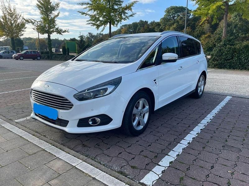 Gebraucht Ford S-MAX Titanium 150 PS (110 kW) 2016 Weiß Van / Kleinbus