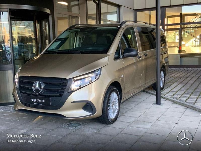 Gebraucht Mercedes Vito 190 PS (139 kW) 2024 Gold Van