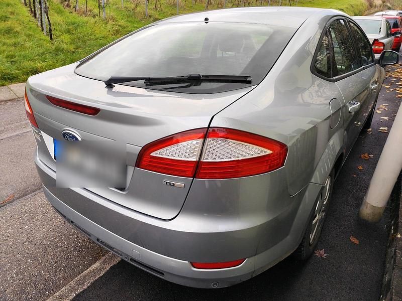 Silber Gebraucht 2007 Ford Mondeo Limousine | 1.950 € (Fairer Preis) - Bild 1/4