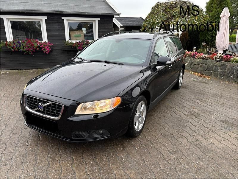 Schwarz Gebraucht 2009 Volvo V70 Kombi | 1.900 € (Superpreis) - Bild 1/4
