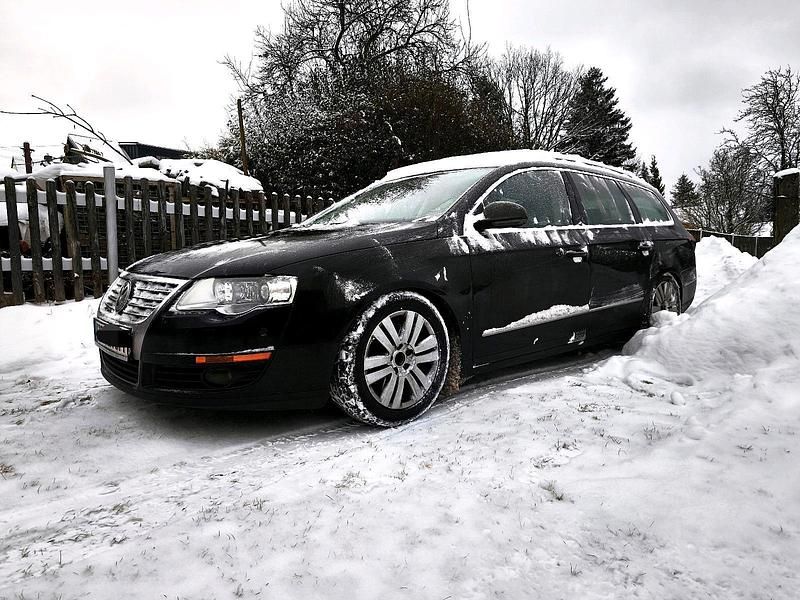 Schwarz Gebraucht 2008 VW Passat Highline Kombi | 2.000 € (Guter Preis) - Bild 1/4