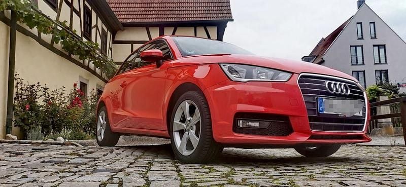 Rot Gebraucht 2019 Audi A1 Sport Kleinwagen | 10.900 € (Superpreis) - Bild 1/4