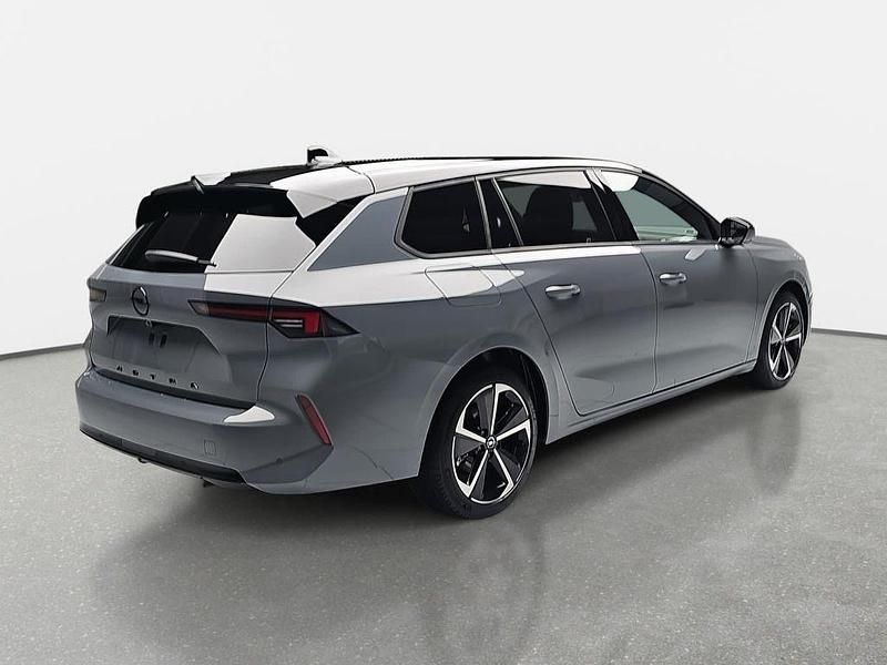 Neu Opel Astra 131 PS (96 kW) 2025 Grau Kombi