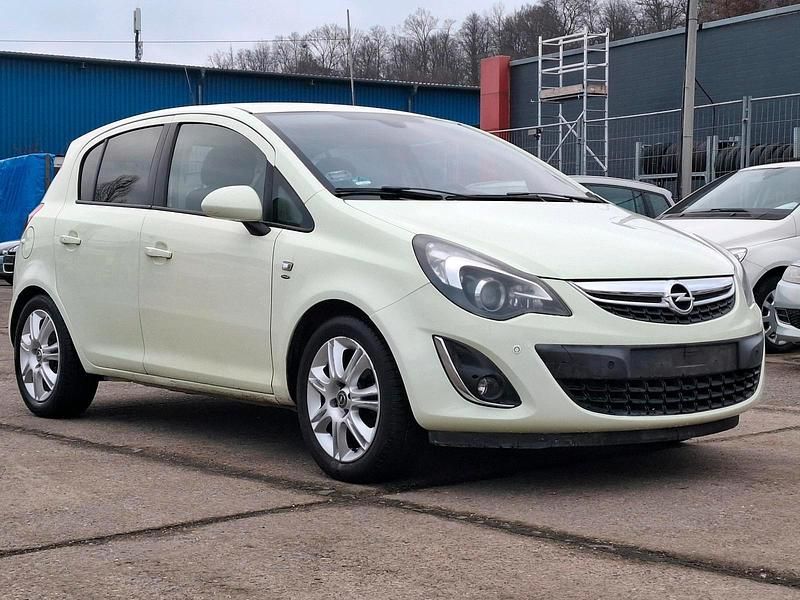 Gebraucht Opel Corsa Satellite 101 PS (74 kW) 2011 Beige Kleinwagen