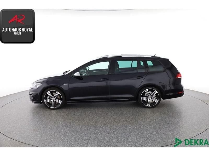 Gebraucht VW Golf VIII 300 PS (220 kW) 2020 Schwarz (metallic) Kombi