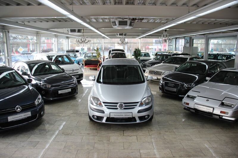 Silber Gebraucht 2005 VW Golf Plus Cross Trendline Van / Kleinbus | 4.990 € (Fairer Preis) - Bild 1/4