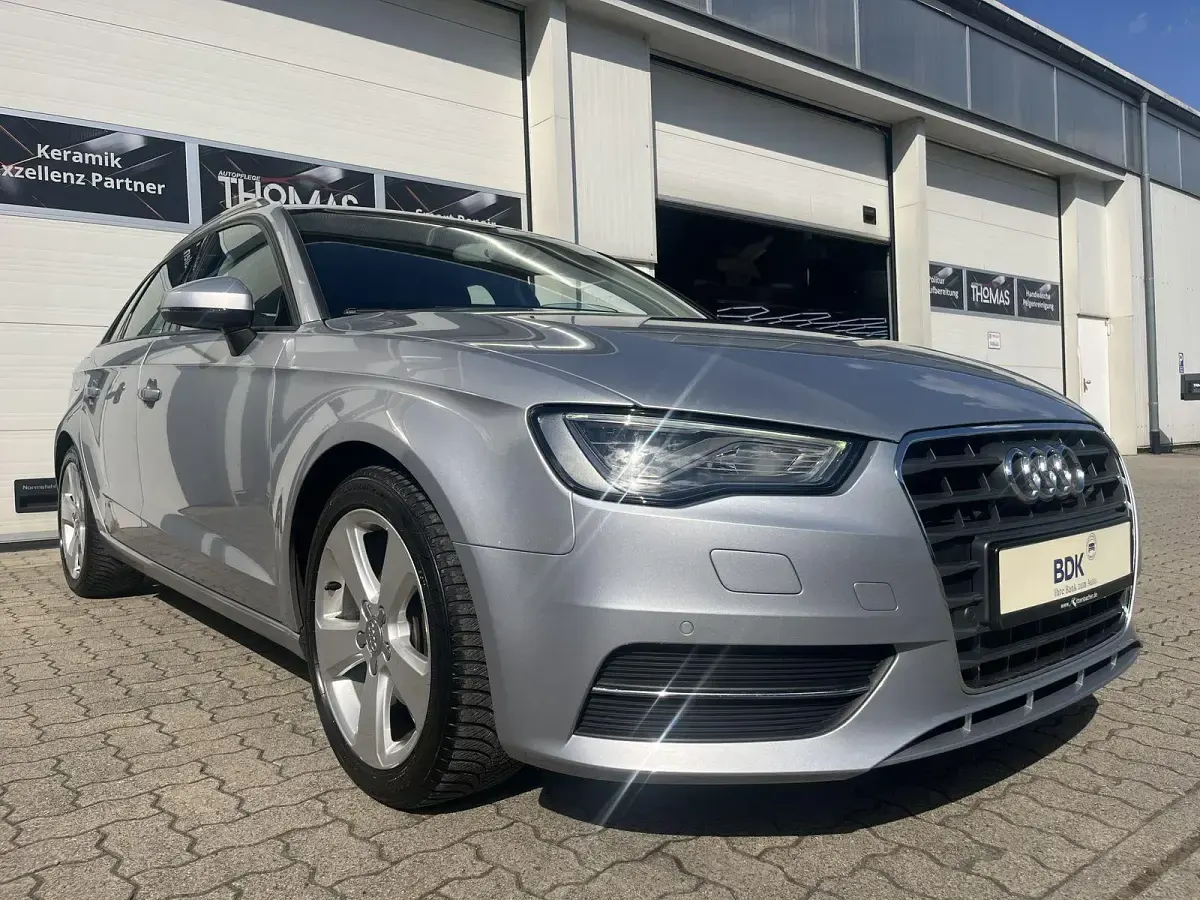 Gebraucht Audi A3 Ambition 110 PS (80 kW) 2014 Silber Limousine