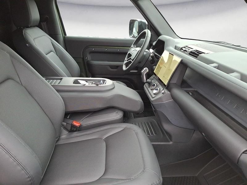 Gebraucht Land Rover Defender SE Dynamic 249 PS (183 kW) 2026 Grün SUV