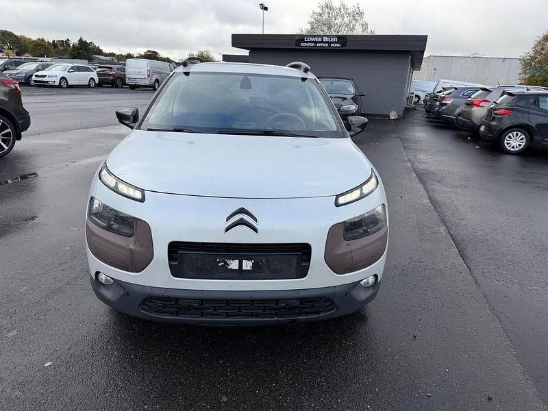 Weiß Gebraucht 2014 Citroën C4 Cactus Shine Edition Kleinwagen | 4.000 € (Teuer) - Bild 1/4