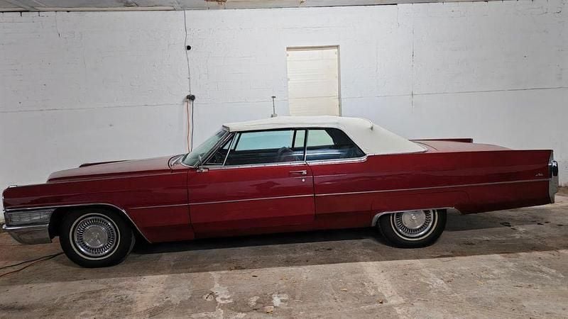 Gebraucht Cadillac Deville 340 PS (250 kW) 1965 Rot Limousine