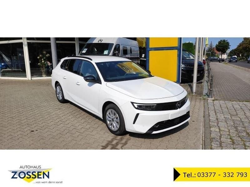 Weiss Gebraucht 2024 Opel Astra Kombi | 21.900 € (Fairer Preis) - Bild 1/4