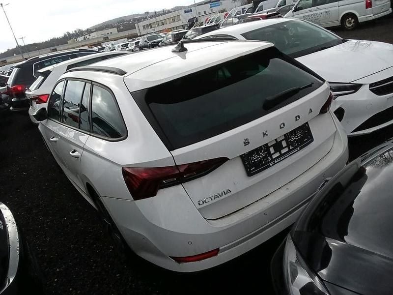 Gebraucht Skoda Octavia 150 PS (110 kW) 2021 Weiß Kombi