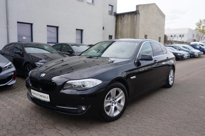 Second-hand BMW 520 184 CP (135 kW) 2012 Negru Berlinǎ