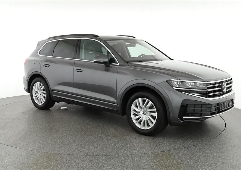 Silizium grau metallic Neu 2025 VW Touareg Elegance SUV | 69.245 € (Superpreis) - Bild 1/4