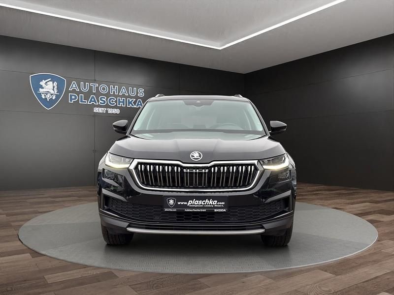 Gebraucht Skoda Kodiaq Style 150 PS (110 kW) 2023 Schwarzmagic perleffekt SUV