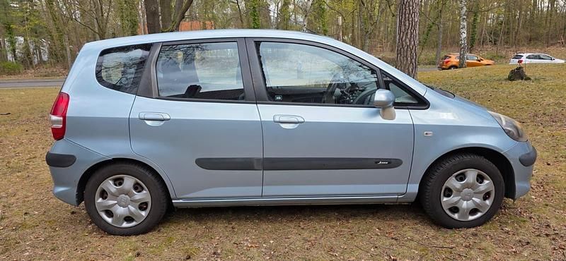 Gebraucht Honda Jazz 77 PS (56 kW) 2006 Blau Kleinwagen