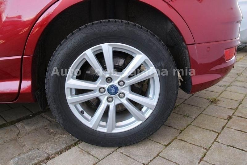 Gebraucht Ford Kuga ST-Line 179 PS (131 kW) 2018 Rot SUV