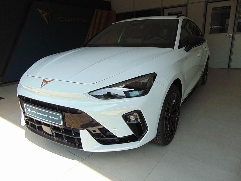 Weiß Neu 2025 Cupra Leon VZ Limousine | 52.890 € - Bild 1/4