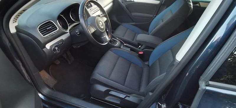 Gebraucht VW Golf VI Team 122 PS (89 kW) 2010 Blau Kleinwagen