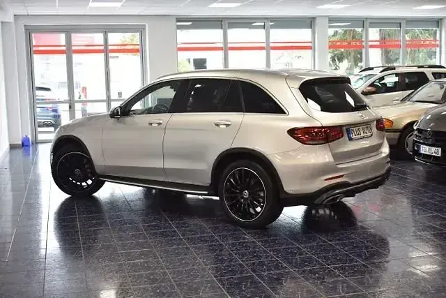 Gebraucht Mercedes GLC400d AMG 330 PS (242 kW) 2020 Silber SUV