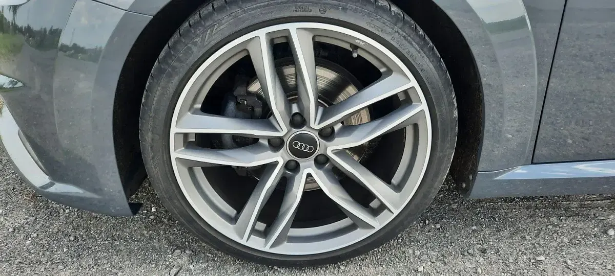 Gebraucht Audi TT Roadster Sport 179 PS (131 kW) 2016 Grau Cabrio