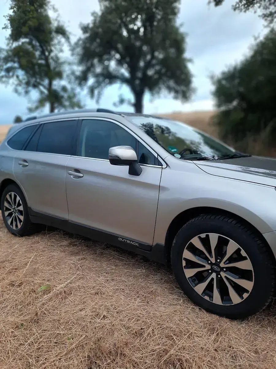 Gebraucht Subaru Outback Premium 150 PS (110 kW) 2017 Grau Kombi
