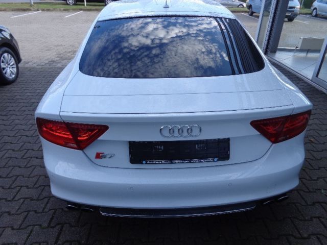 Gebraucht Audi S7 420 PS (308 kW) 2012 Weiß metallic Kleinwagen