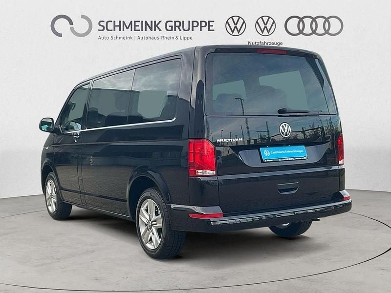 Gebraucht VW Multivan Trendline 150 PS (110 kW) 2021 Schwarz Van