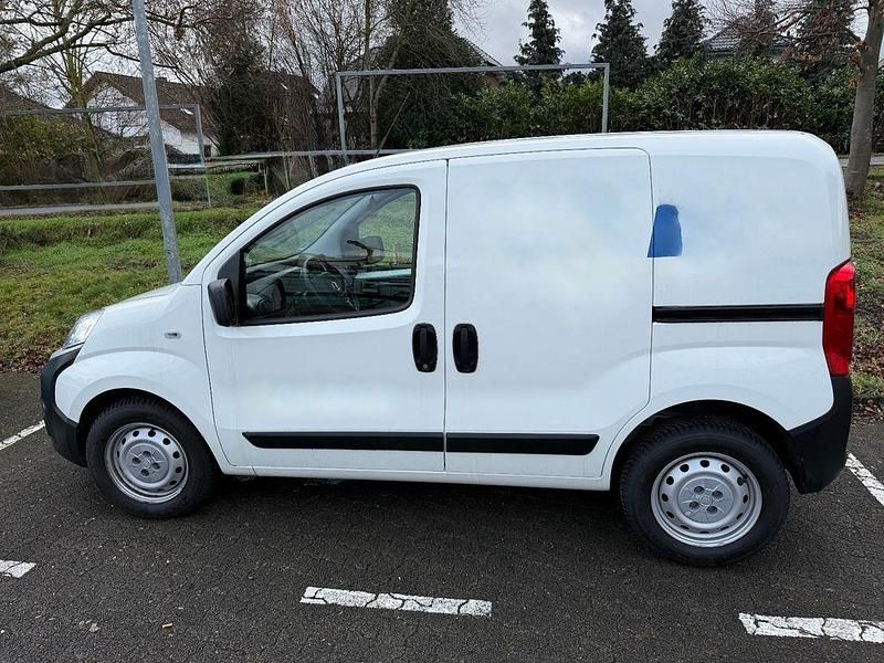 Gebraucht Fiat Fiorino 95 PS (69 kW) 2022 Weiß Van / Kleinbus