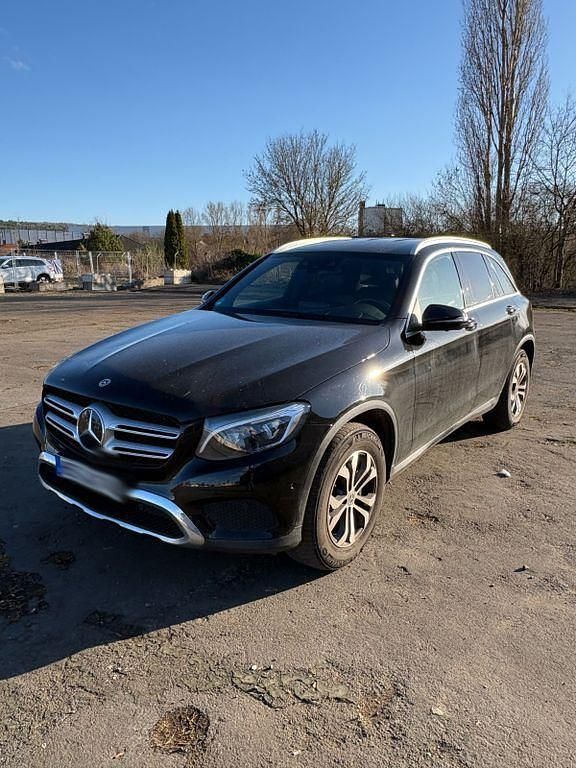Gebraucht Mercedes GLC250 Exclusive 204 PS (150 kW) 2017 Schwarz SUV