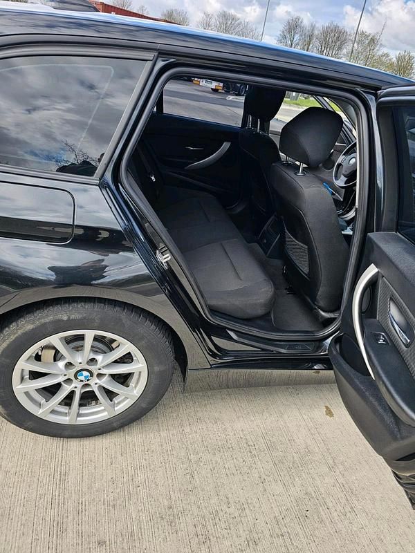 Gebraucht BMW 318 Advantage 136 PS (100 kW) 2016 Schwarz Kombi