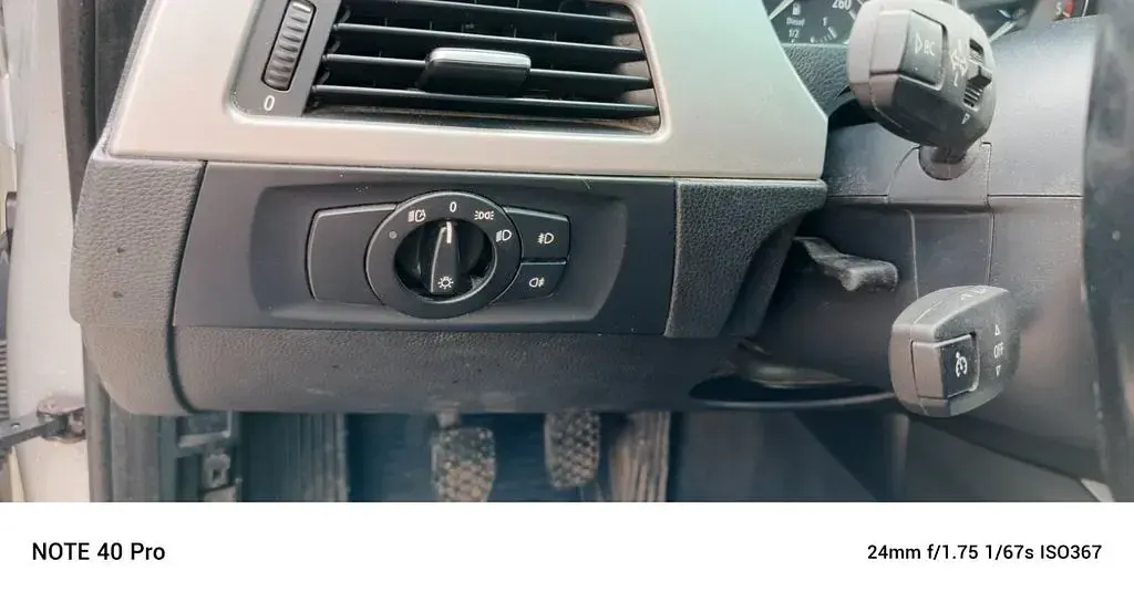 Gebraucht BMW 320 163 PS (119 kW) 2006 Silber Kombi