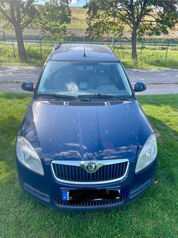 Blau Gebraucht 2009 Skoda Roomster Kombi | 2.750 € (Guter Preis) - Bild 1/4