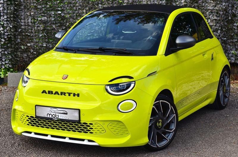 Acid yellow Gebraucht 2023 Abarth 500e Scorpionissima Kleinwagen | 29.990 € (Fairer Preis) - Bild 1/4