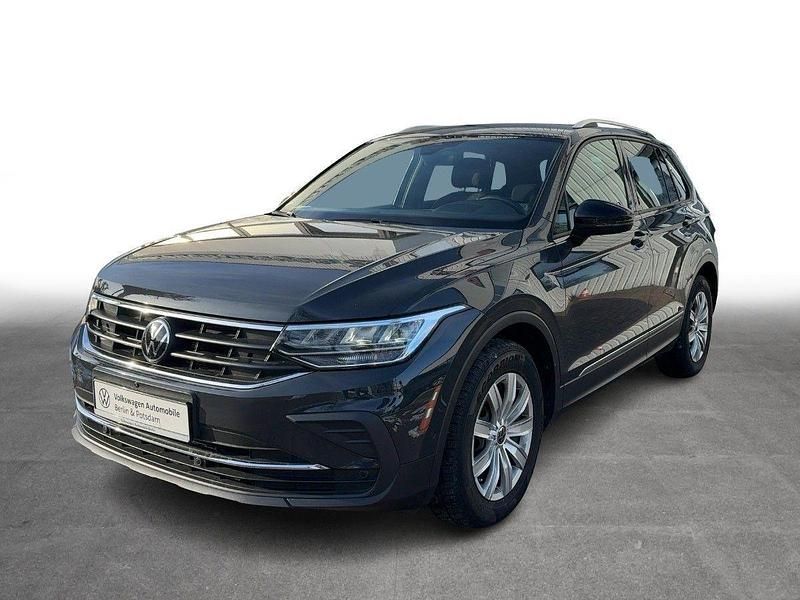 Gebraucht VW Tiguan Active 131 PS (96 kW) 2022 Grau SUV