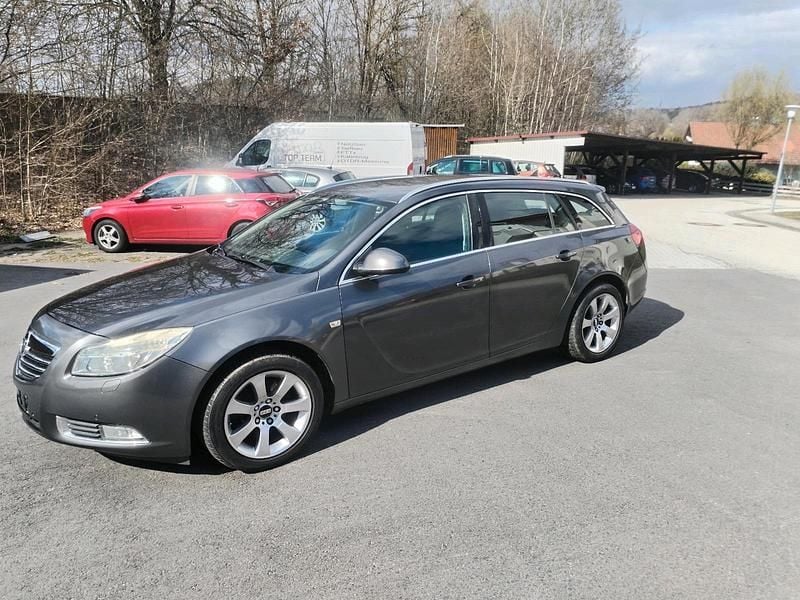 Gebraucht Opel Insignia 160 PS (117 kW) 2009 Andere farben Kombi