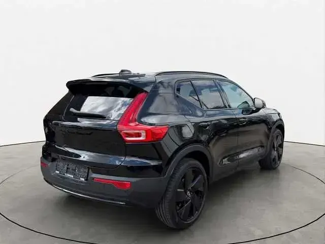 Gebraucht Volvo XC40 120 PS (88 kW) 2025 SUV