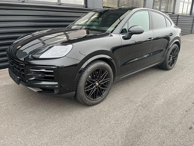 Gebraucht Porsche Cayenne 354 PS (260 kW) 2025 Schwarz SUV