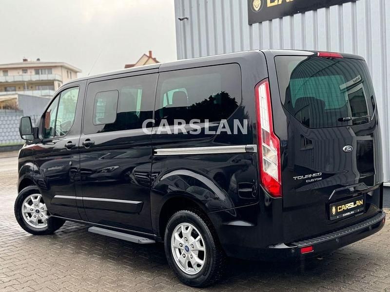 Gebraucht Ford Transit Custom Titanium 155 PS (114 kW) 2015 Schwarz Van / Kleinbus