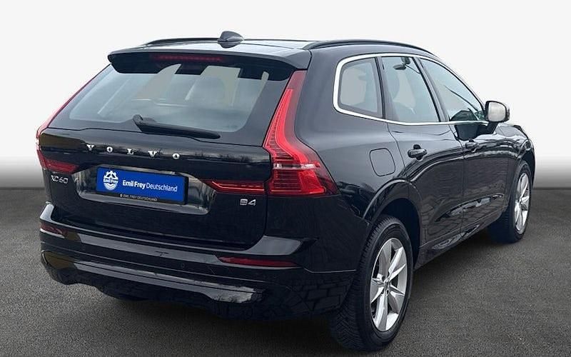 Gebraucht Volvo XC60 Core 197 PS (144 kW) 2022 Schwarz SUV