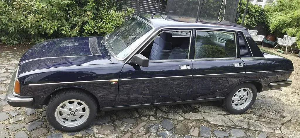Gebraucht Lancia Beta 124 PS (91 kW) 1983 Blau Limousine